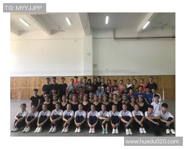 与黄娜对话探讨她的滑板生涯与梦想追逐之路 与黄娜对话探讨她的滑板生涯与梦想追逐之路
